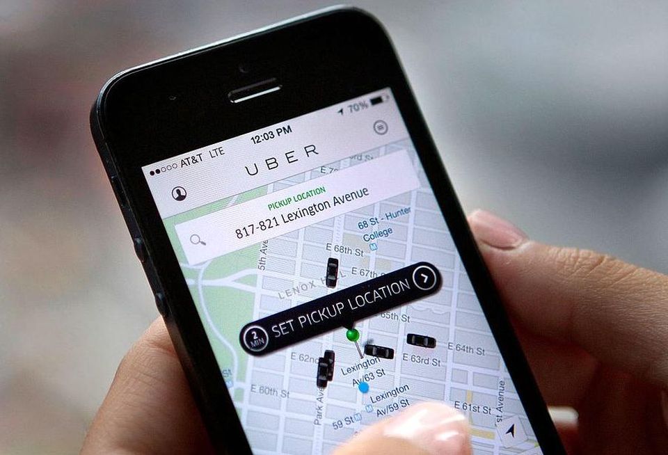 Uber car sharing taxi app