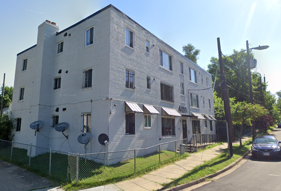 The property at 4400 Hunt Place NE.