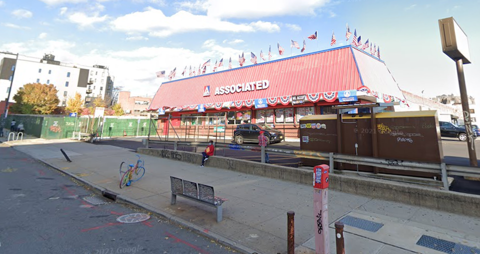 975 Nostrand Ave.