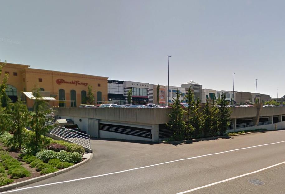 Amazon Bringing Brick-And-Mortar Store To Washington Square Mall