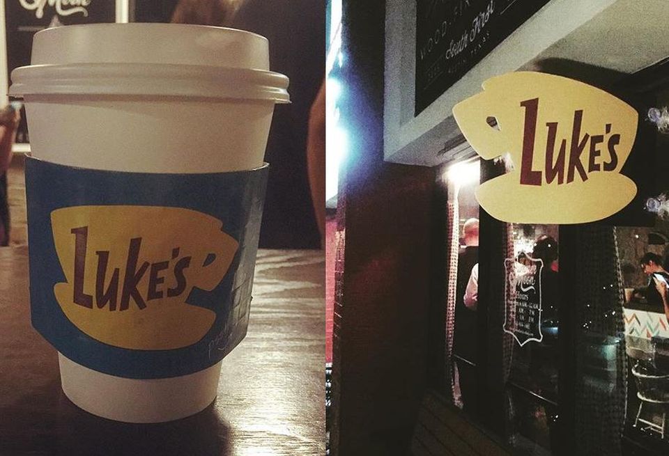 Put your cell phones away, turn those baseball hats backwards and prepare yourself for all the Luke's Diner references. The television show Gilmore Girls—which premires on The WB (now The CW) on this day in 2000—has partnered with hundreds of coffee houses around the US and Canada for day of free joe themed to the show's Luke's Diner.