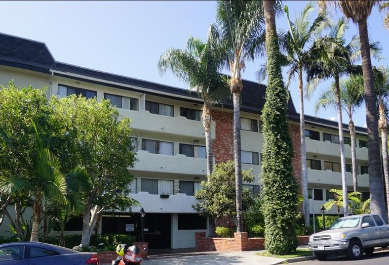 The Los Feliz Palms at 1917 Rodney Drive in Los Feliz