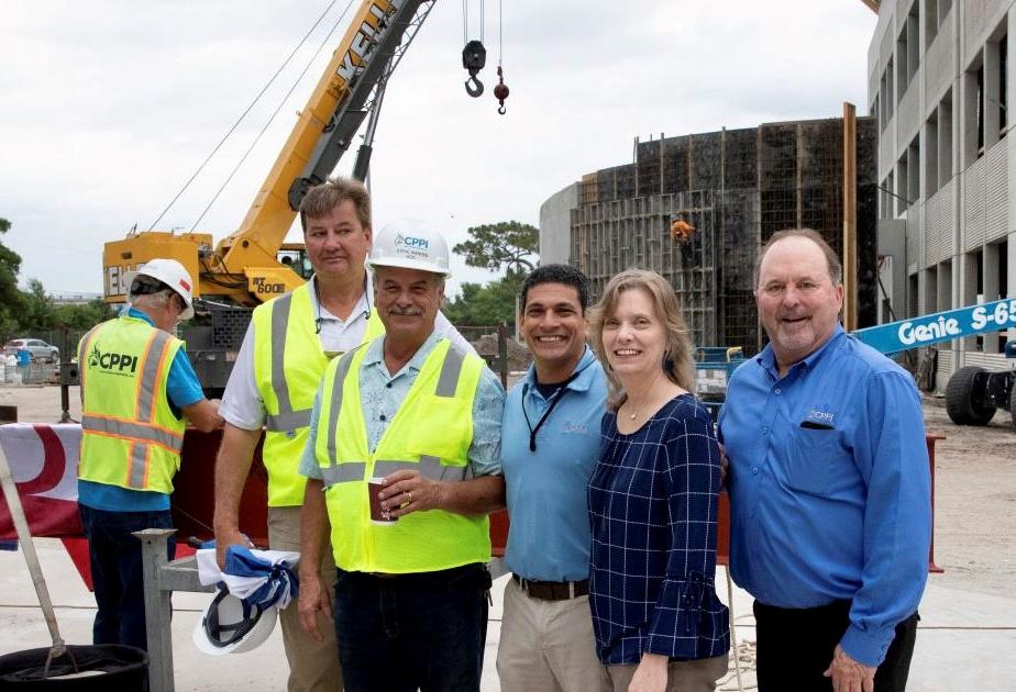 More Women Are Working In Construction Than Ever Before, But It's Still Mostly A  Man's World