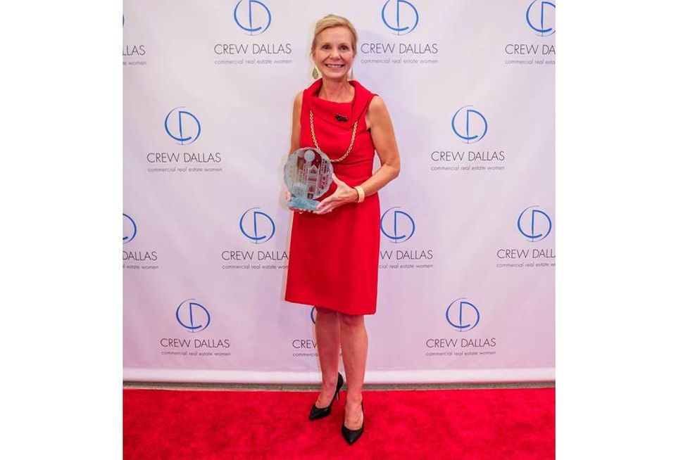Michelle Hudson won CREW Dallas' 2016 Outstanding Achievement Award. Michelle formed Hudson Peters Commercial in 2008 with partner Janice Peters.