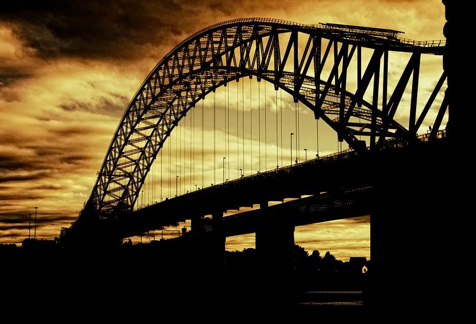 bridge, infrastructure spending