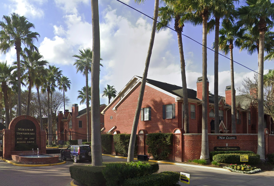 'Inexperienced' Owners Put 3 Houston Apartment Complexes Into Bankruptcy, Citing 'Mismanagement'