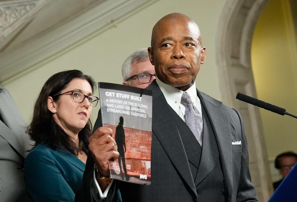 Jessica Katz and Mayor Eric Adams in December 2022.