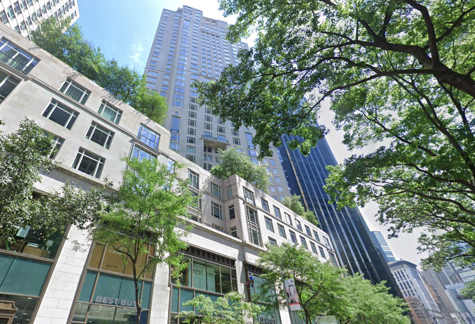 Owners Of 15 Central Park West Retail Face Foreclosure On $125M Loan