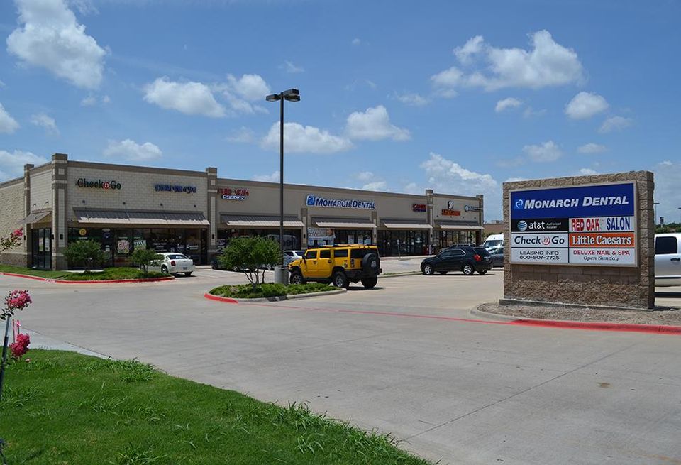 HFF secured a $20M refinancing for a portfolio of eight Walmart shadow-anchored retail strip centers totaling 172K SF in various Texas cities. HFF worked on behalf of the borrower, N3 Real Estate, to place the three-year, floating-rate, non-recourse loan with two one-year extension options with Southside Bank. The DFW properties include Hudson Oaks Corners Shopping Center at 200 South Oakridge Drive in Hudson Oaks and Ovilla Corners Shopping Center at 109 East Ovilla Road in Red Oak.