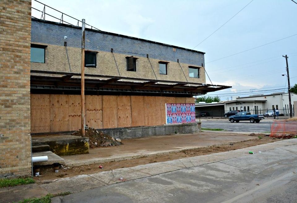 In mid-June, 1808 Good Latimer Expy will open as a newly renovated mixed-use development anchored by co-working concept GoodWork. The 55k SF, two-story building will also house GGO Architects, 11 live/work lofts and a ground-floor coffee shop. GGO is also the architect and Bonner Associates Constructors is constructing the space.