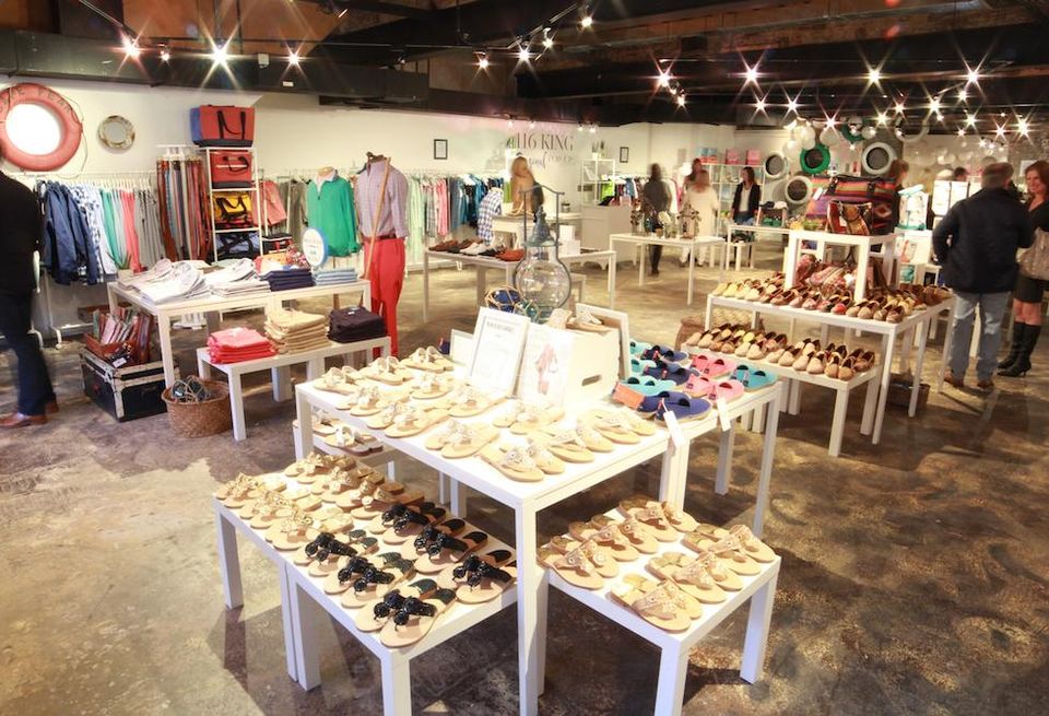 116 King Pop Up interior