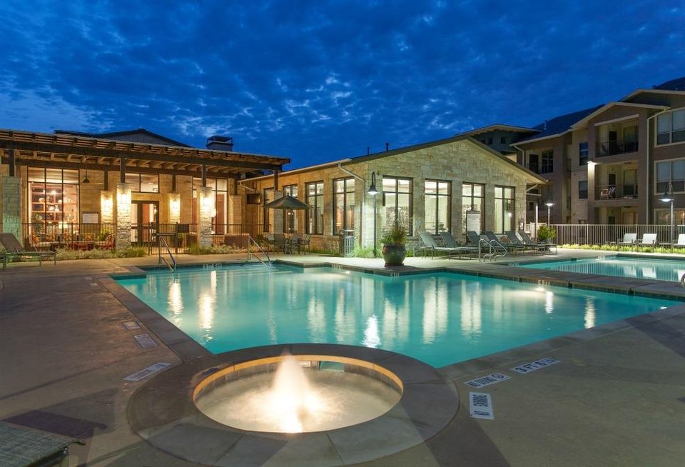 ARA Newmark announces the sale of Promesa, a 289-unit luxury community in affluent west Austin, surrounded by scenic Texas hill country. Promesa, one of the capital city’s first eco-friendly complexes, was approximately 93 percent occupied at closing. Austin-based Vice Chairman Pat Jones represented an undisclosed seller and procured Peak Real Estate Management, a Houston-based real estate investment and management company, as the buyer for an undisclosed price.