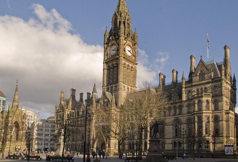 Manchester Town Hall from Lloyd St