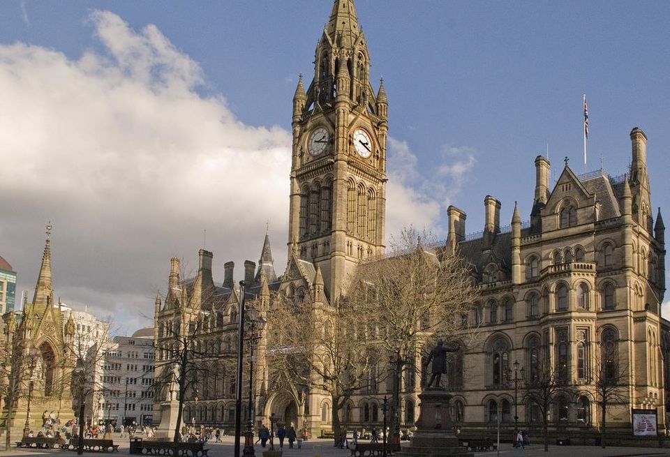 Manchester Town Hall from Lloyd St