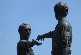 Hands across the divide: a sculpture from Derry/Londonderry