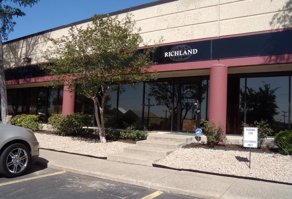 Richland's West Loop II at 5407 Bandera Road will welcome 10 new tenants and one renewed tenant. Airsoft Revolution 15 resigned a lease for 5 years and 9k SF.