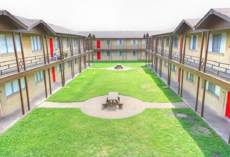 Gardens on Walnut apartment community