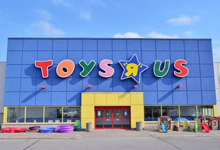 Toys R Us Plans Comeback With 'Air, Land And Sea' Expansion