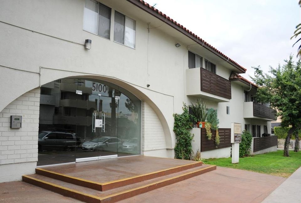 5100 Maplewood Ave. in LA