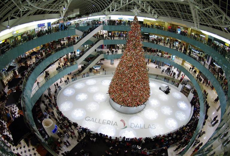The Galleria Dallas' Ice Rink during the holidays.