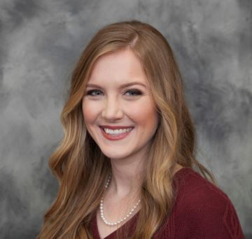 Dr. Sarah Ainsworth Hendry -Veterinarian