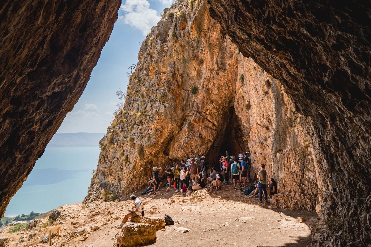  Explore the diverse regions of Israel