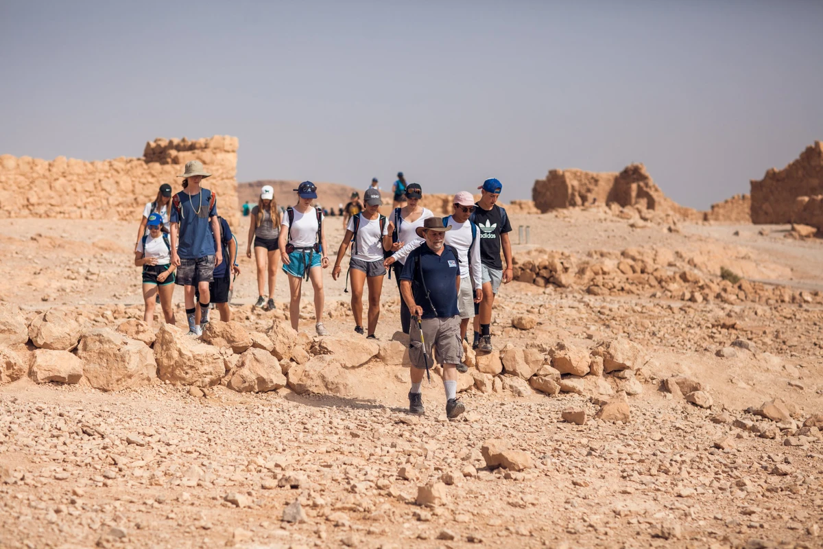 Learn thousands of years of Jewish history